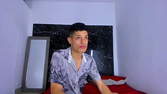 Gael_Hills Webcam show