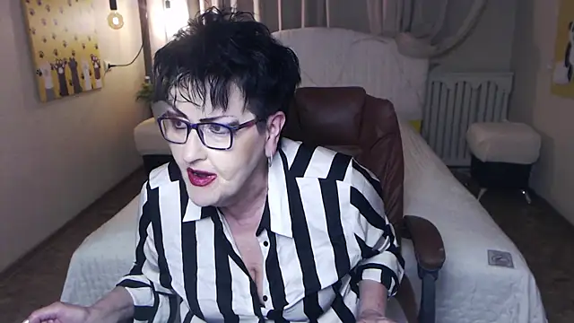MasterLeila Chat XXX in diretta