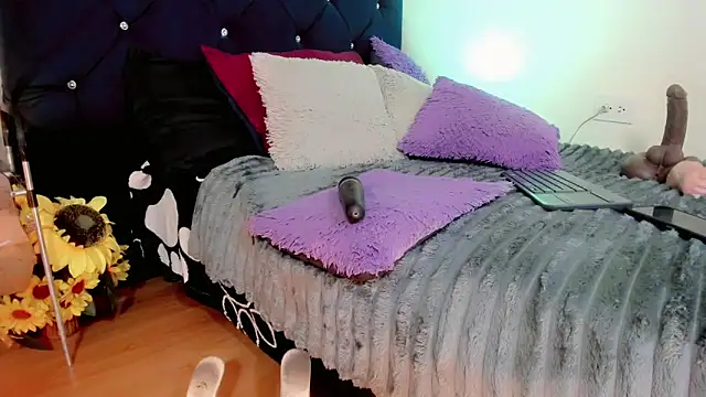 lesly_xx's Webcam Show