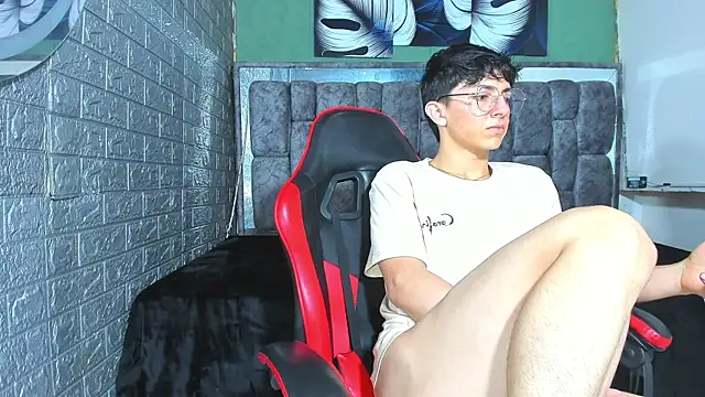 ElanGiraldo Chat XXX live