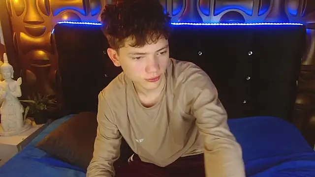 cruz_dante Chat XXX live