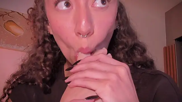 Chat +18 de ChloeMoreti ao vivo