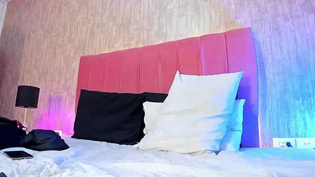 Kendra_kobein – Naživo XXX chat