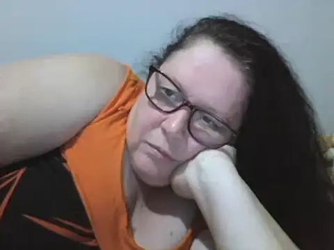 JuicyBellaaa Webcam-Show