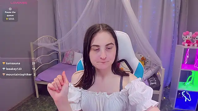 Chat XXX en directo de KiraDuvall
