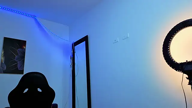 daniela_xue Adlı Modelin Canlı XXX Sohbeti