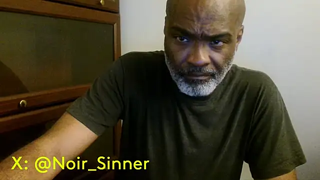 แชท XXX สดของ sinnernoir