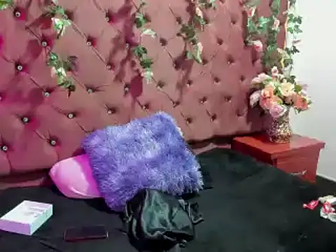 _Ivy_Luna Chat XXX in diretta