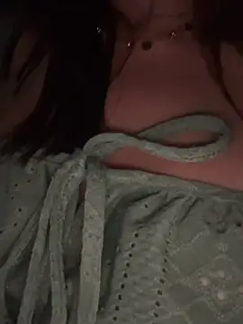 zelyramonvielly's Webcam Show