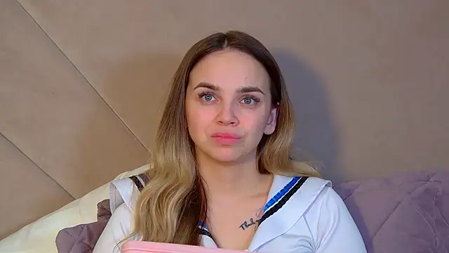 دردشة AnitaVenture الجنسية المباشرة