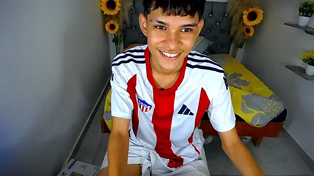 chris_evans77 Live XXX-Chat