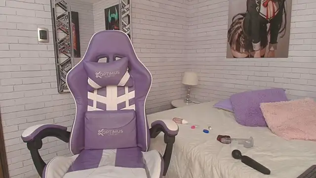 XXX chat uživo modela JasmineLords