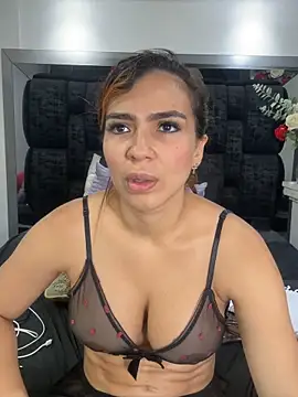 Arianna_Jones1 라이브 XXX 채팅