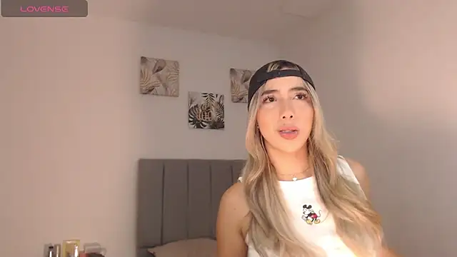 Marian_se élő XXX-chatje