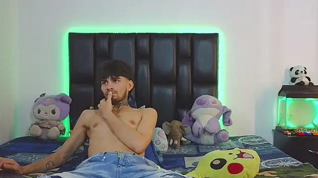 Brutal_Sex_Fucking Adlı Modelin Web Kamerası Şovu