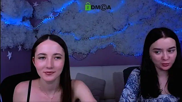 Chat +18 de monica_xcx ao vivo