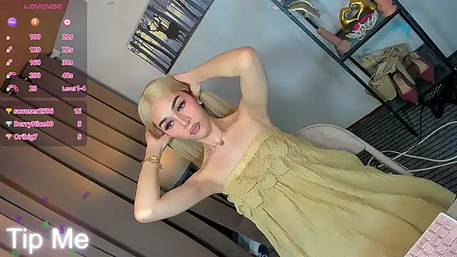 Вебкам-шоу Tarah_Lewis