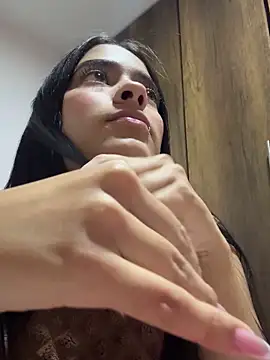 Isaa-queen's Live XXX Chat