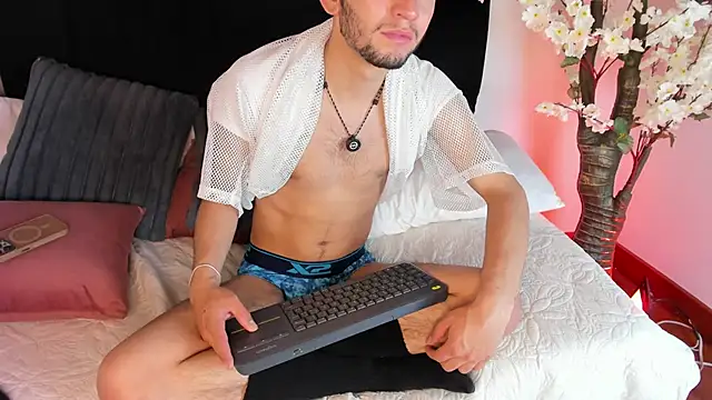 Andru_Castillo's Webcam Show