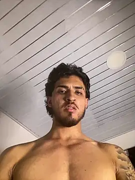 Kriss_Edwards live XXX chat