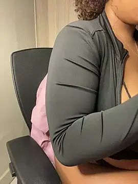 YellowHoneyDip's Webcam Show