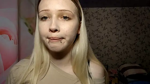 LadaArch Live XXX Chat
