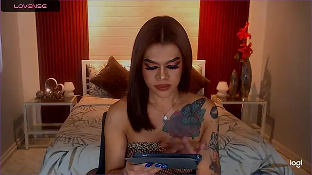 StellaStrong30's Webcam Show