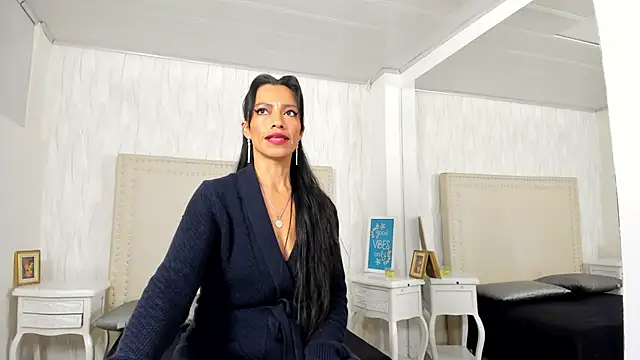 Chat +18 de FernandaAvilax ao vivo