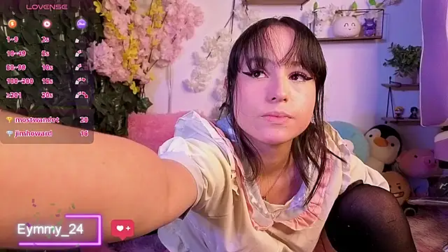 Živý XXX chat Eymmy_24