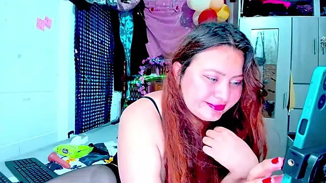 Chat +18 de SofiaOlivares ao vivo