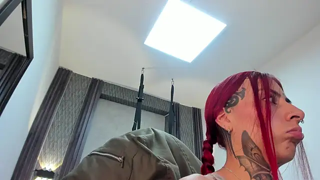 selene_red_ Adlı Modelin Canlı XXX Sohbeti