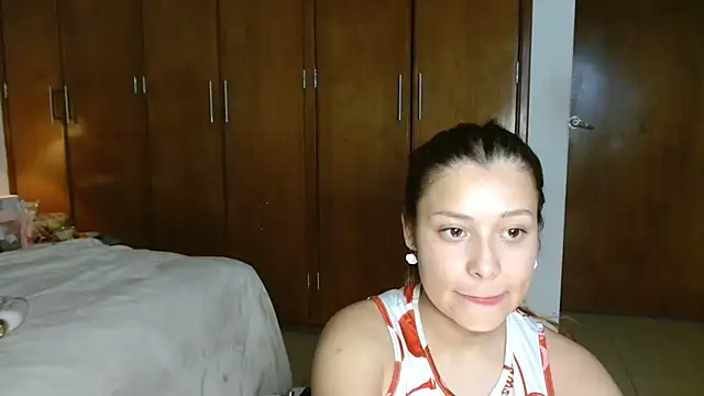 3littles' Live XXX Chat
