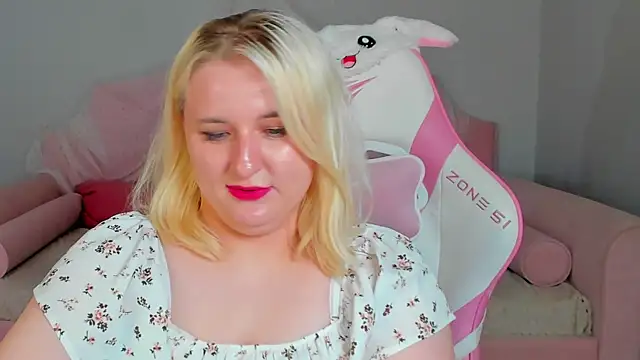 XXX chat uživo modela LioraArdyn