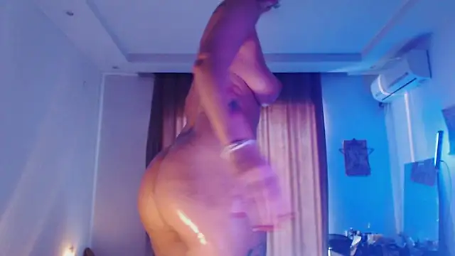 XXX chat uživo modela welliza
