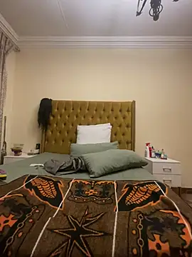 xXXSexyamazon's Live XXX Chat