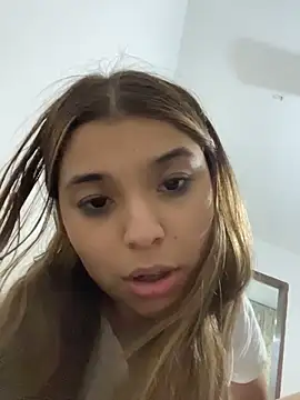 Chat +18 de baddieasiantv ao vivo