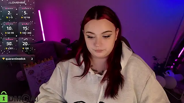 Mia_R0ss élő XXX-chatje