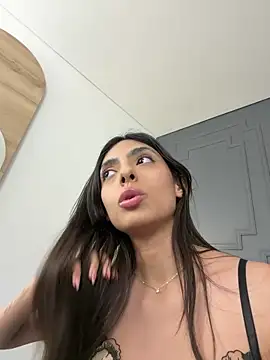 ZaraLuuv 라이브 XXX 채팅