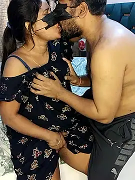 sexy_11449: διαδικτυακό σόου στην κάμερα