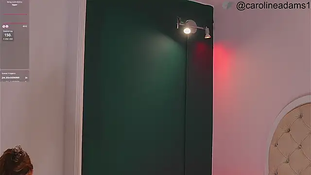 caroline_adams_'s Live XXX Chat