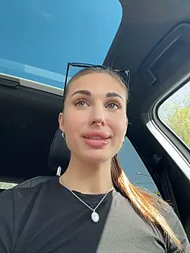 Charming_Ritta élő XXX-chatje