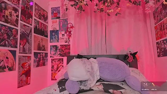 MissCurvyTop élő XXX-chatje