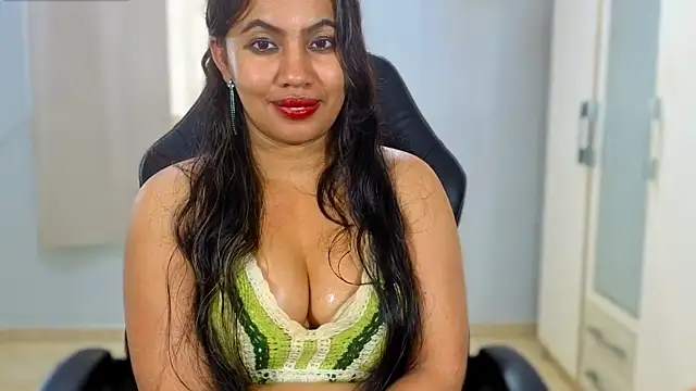 FannyXhot Adlı Modelin Canlı XXX Sohbeti