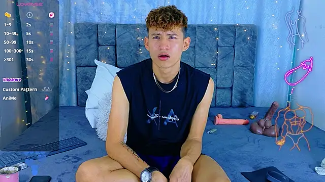 XXX chat uživo modela NicolasTorrez