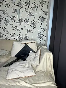 Show modela KarraJason na web-kameri