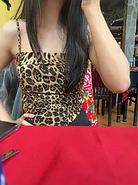 Love-public's Live XXX Chat