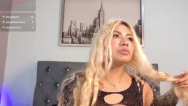 IvonnyBon_ghn Webbikameraesitys