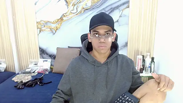 DaviidBuckx_ live XXX chat