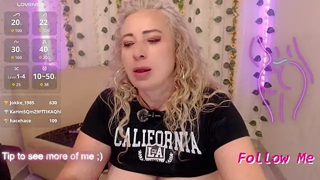 sofiacurvy_45's Live XXX Chat