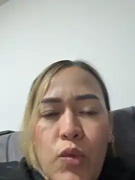 Danielavegax élő XXX-chatje